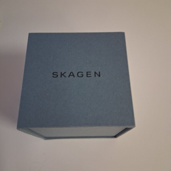 Skagen Women’s SKW2076 Stainless Steel Mesh Watch – 32mm White Dial main image 7